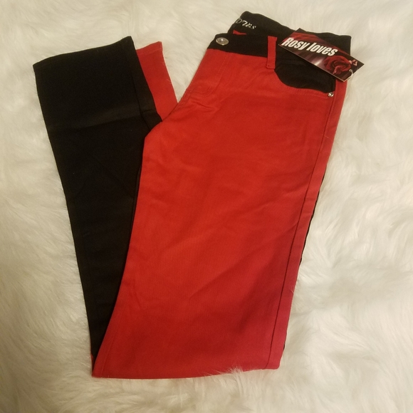 ROSY LOVES BLACK AND RED PANTS - Picture 2 of 6